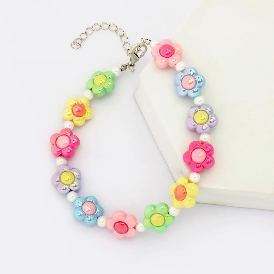 Cute Dog Collars Candy Colored Pearl Necklace Love Flower Beads Alloy Chain Link Adjustable Collar for Dog Cat Pet Supplies